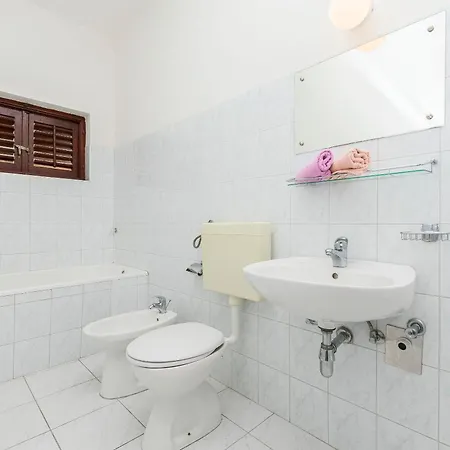 Lele * Lokva Rogoznica